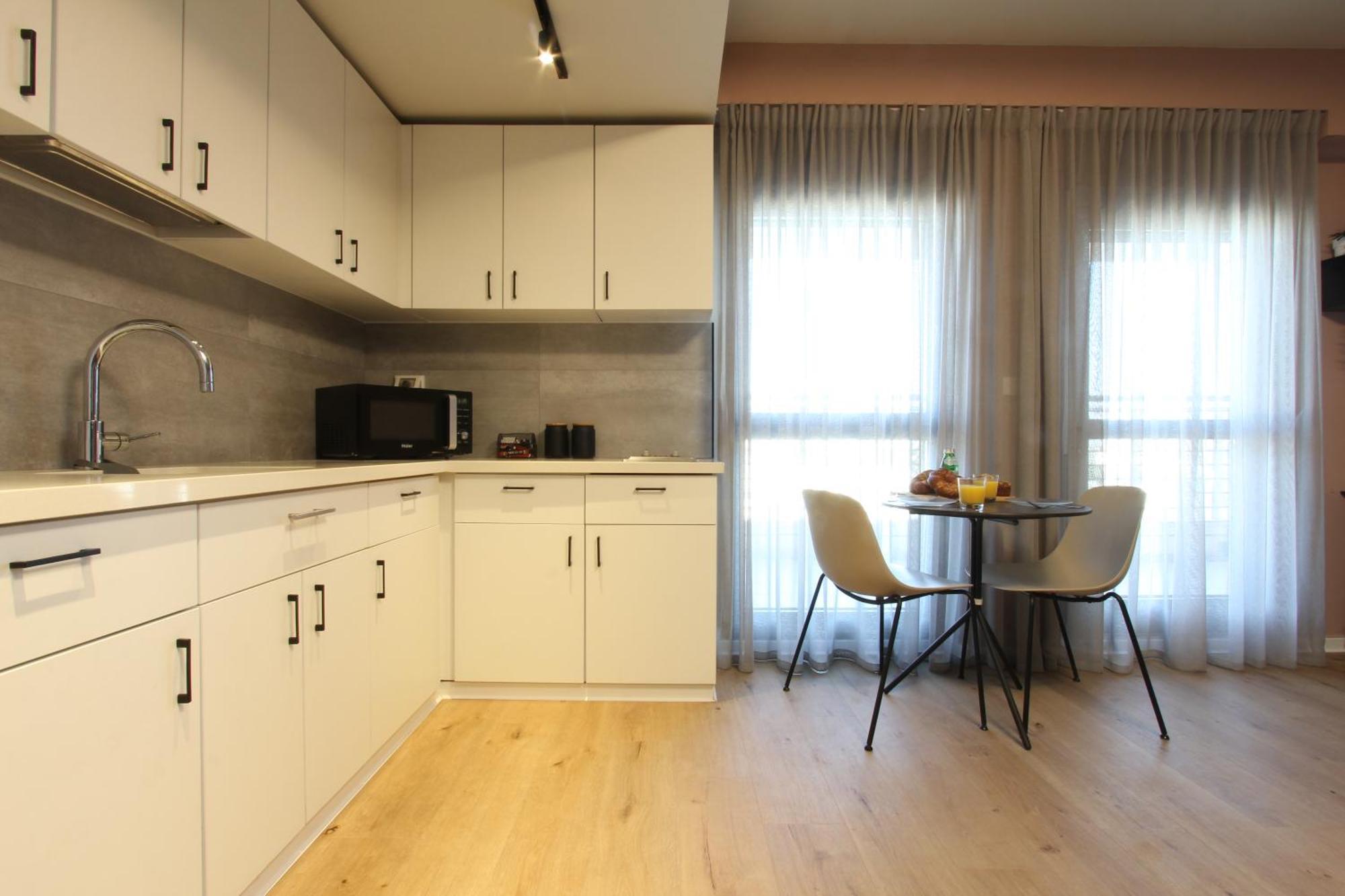 דירות גני תערוכה - Tlv University Apartments Near Expo By Sea N' Rent Tel Aviv Room photo